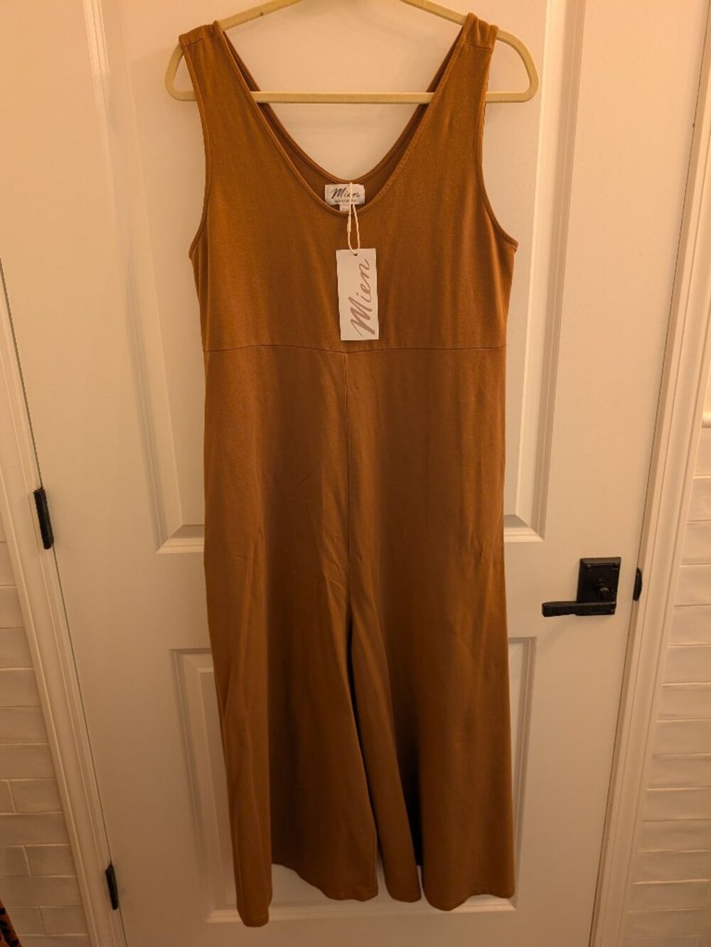 NWT - Mien Studios V-Neck Wide Leg Jumpsuit Rust - Size XL